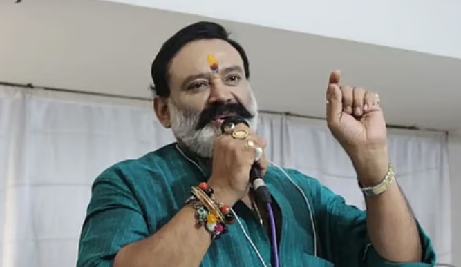Santhosh Nayar bio