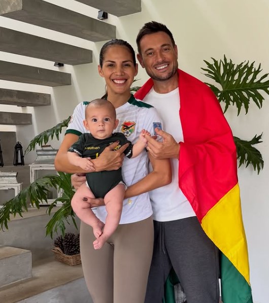 Agustín Belforte with his wife and kid