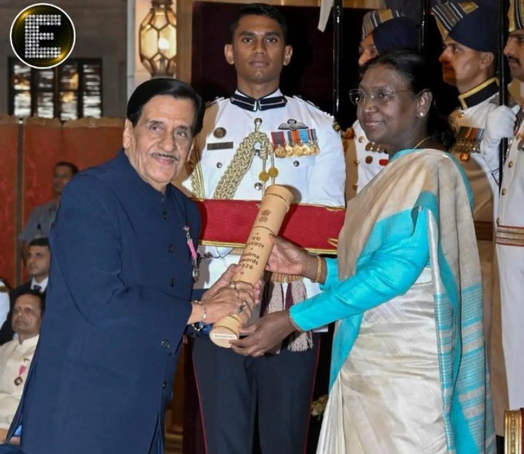 Arvind Vaidya being honoured with the Padma Shri by President Droupadi Murmu