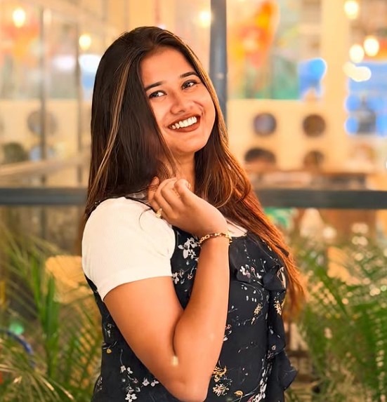 Sayoni Chakraborty bio