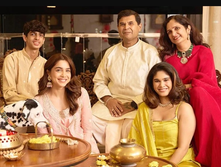 Sharvari Wagh with her family