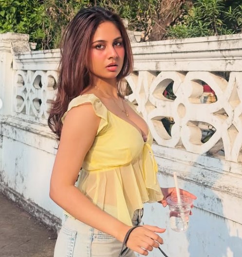 Srushti Bannatti bio