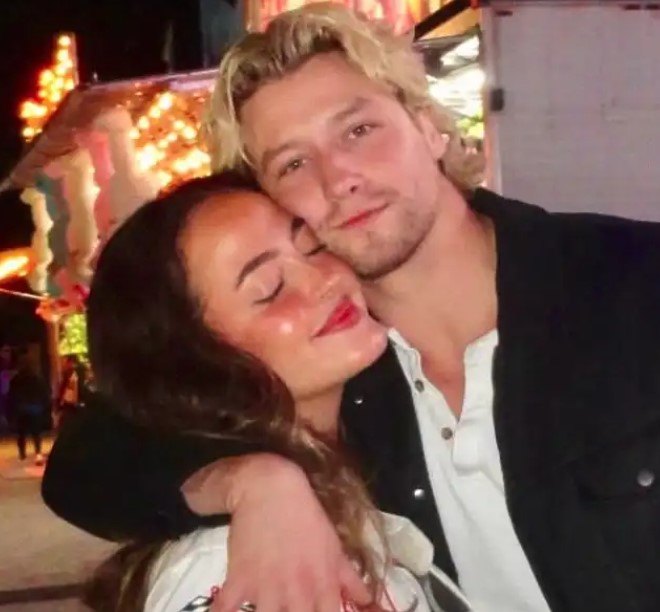 Stephen Kalyn with his girlfriend Victoria Lovatsis