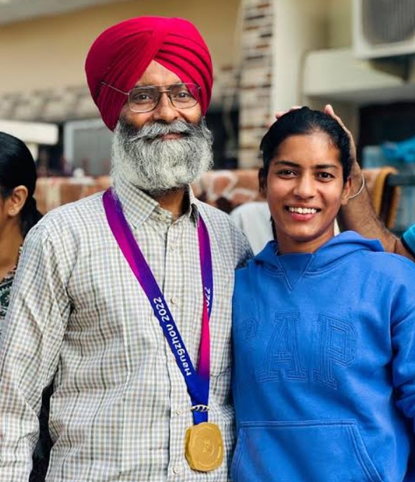 Amanjot Kaur with her dad