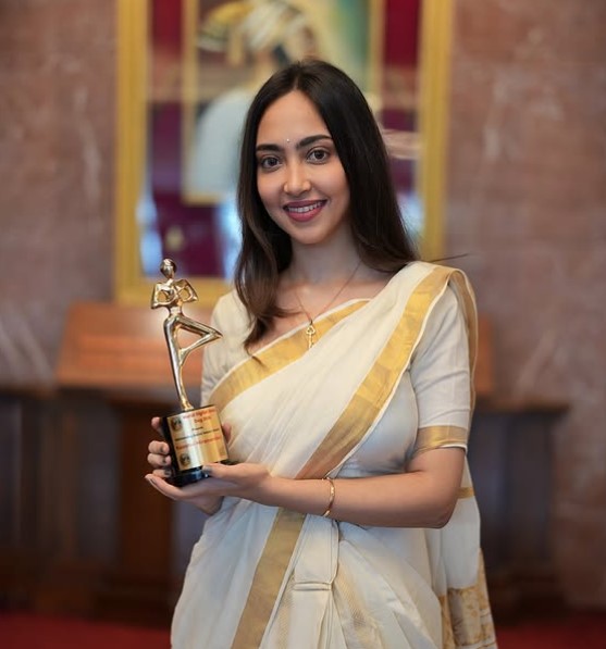 Kaashvi Hiranandani award