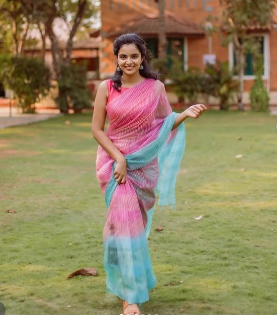 Namritha MV height