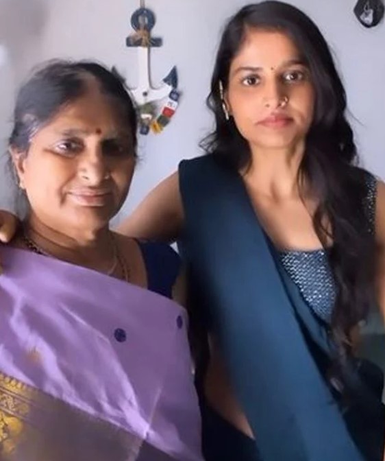Shalini Kondepudi with her mom