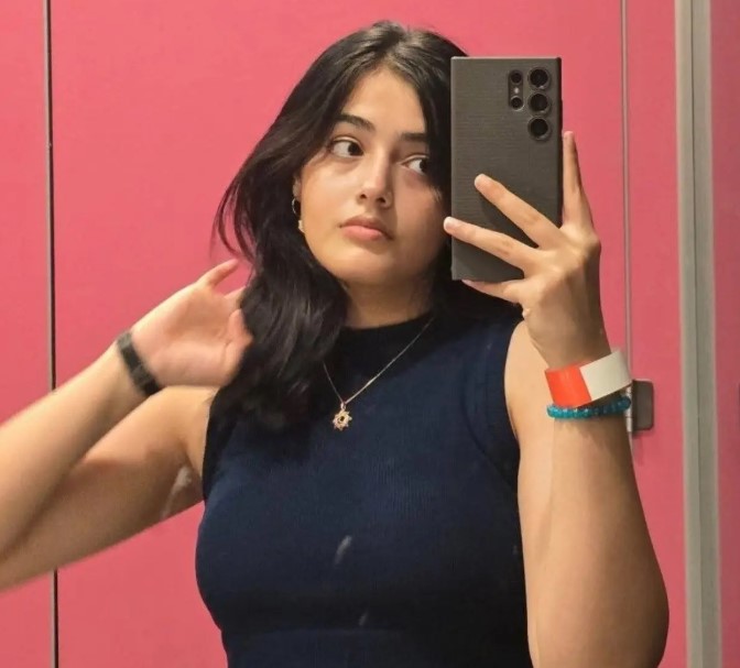 Shubhra Jha bio