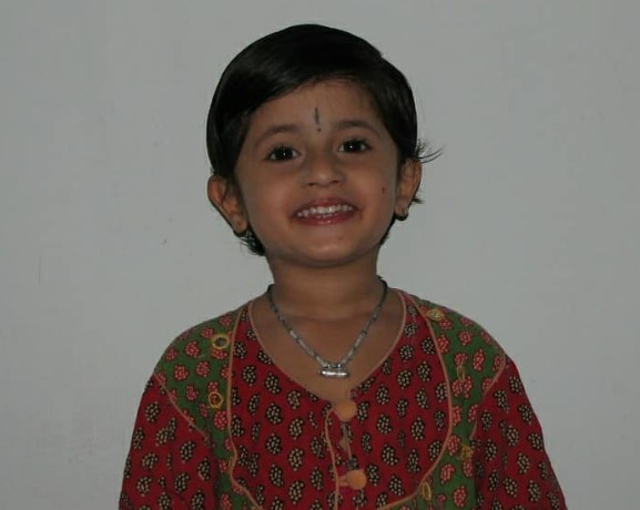 Sowndharya Saravanan's childhood image