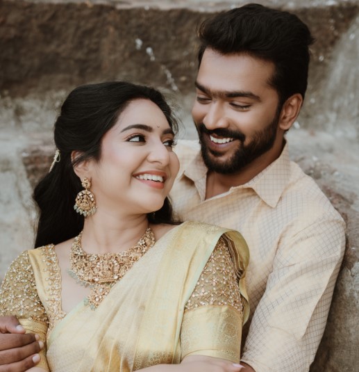 Syamantha Kiran with her husband