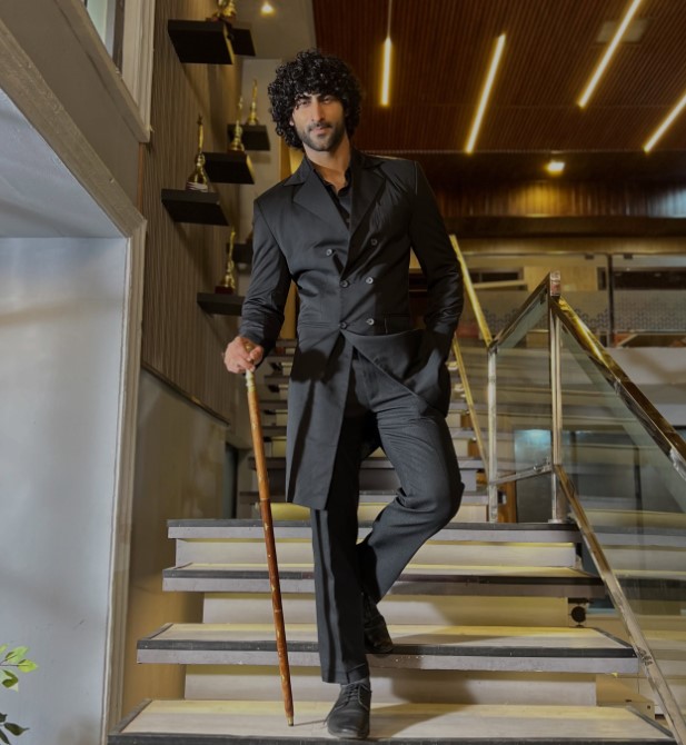 Aditya Syal height