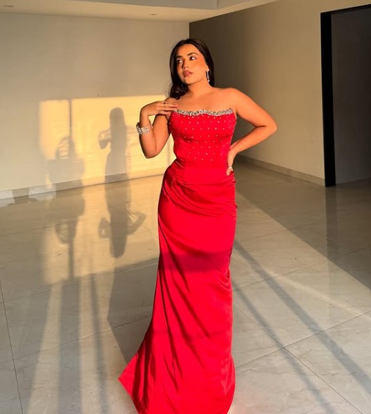 Dolly Javed height