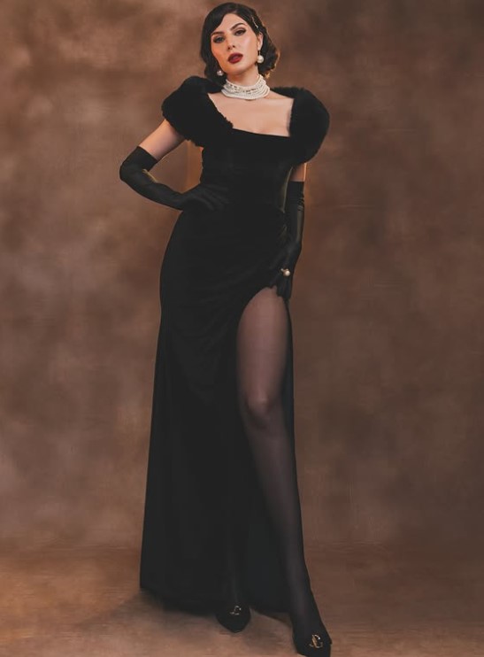 Elnaaz Norouzi height