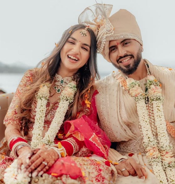 Ishpreet Dang and her husband Tejas Dinesh Dhoke's wedding image