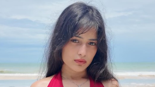Khushi Maheshwari