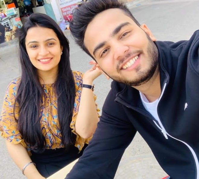 Kirti Mehra with Elvish Yadav
