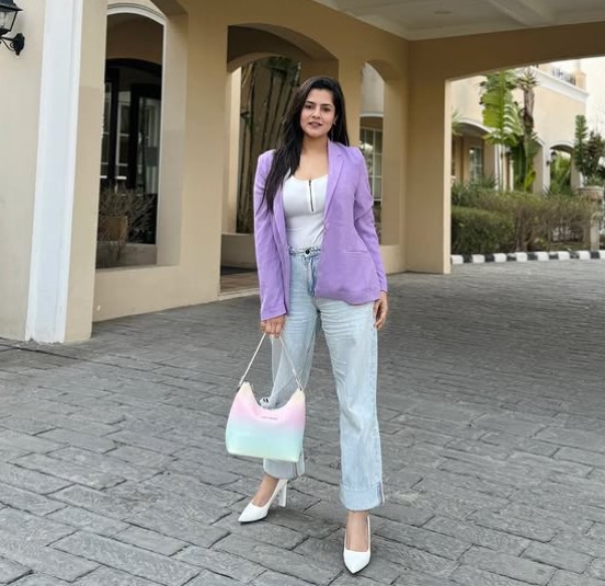 Pragati Tiwari height