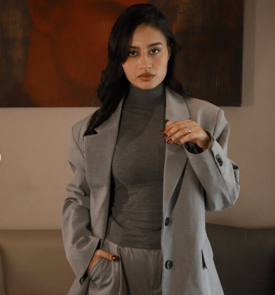 Prasanna Bisht bio