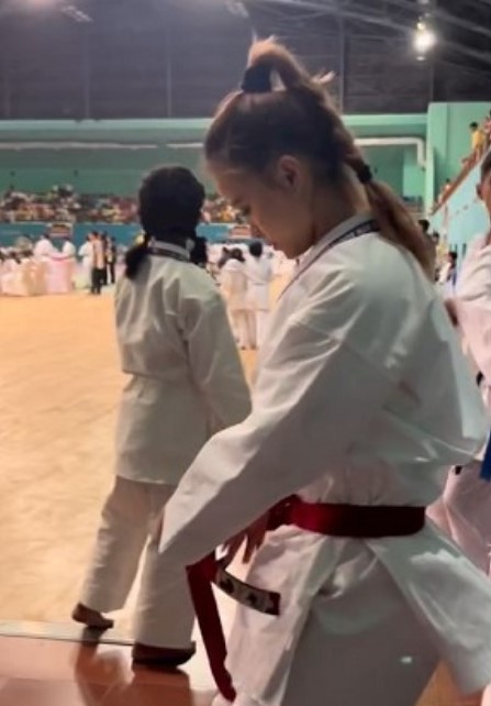 Rengsajir Kilingpi during a karate match