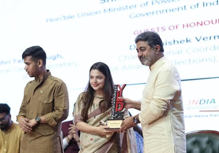 Saloni Khanna won award at 30th anniversary of the World Programme of Action for Youth