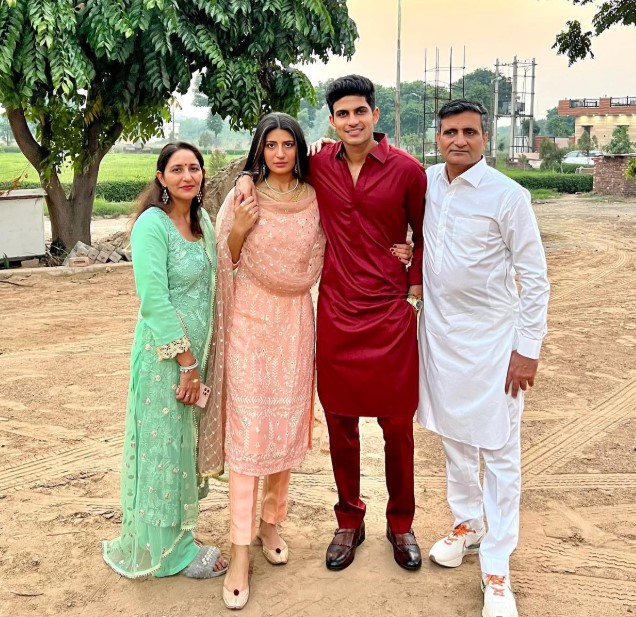 Shahneel Gill with her parents and brother