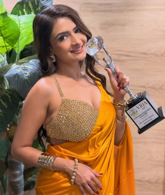 Urvashi Apsara received the Swami Vivekananda Award 2026