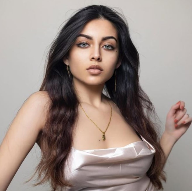 Zara Dar bio